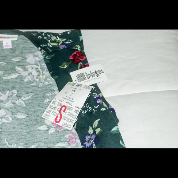 LuLaRoe - Size S Joy Vest - Picture 2 of 4